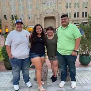 Meet your Posher, Joseph